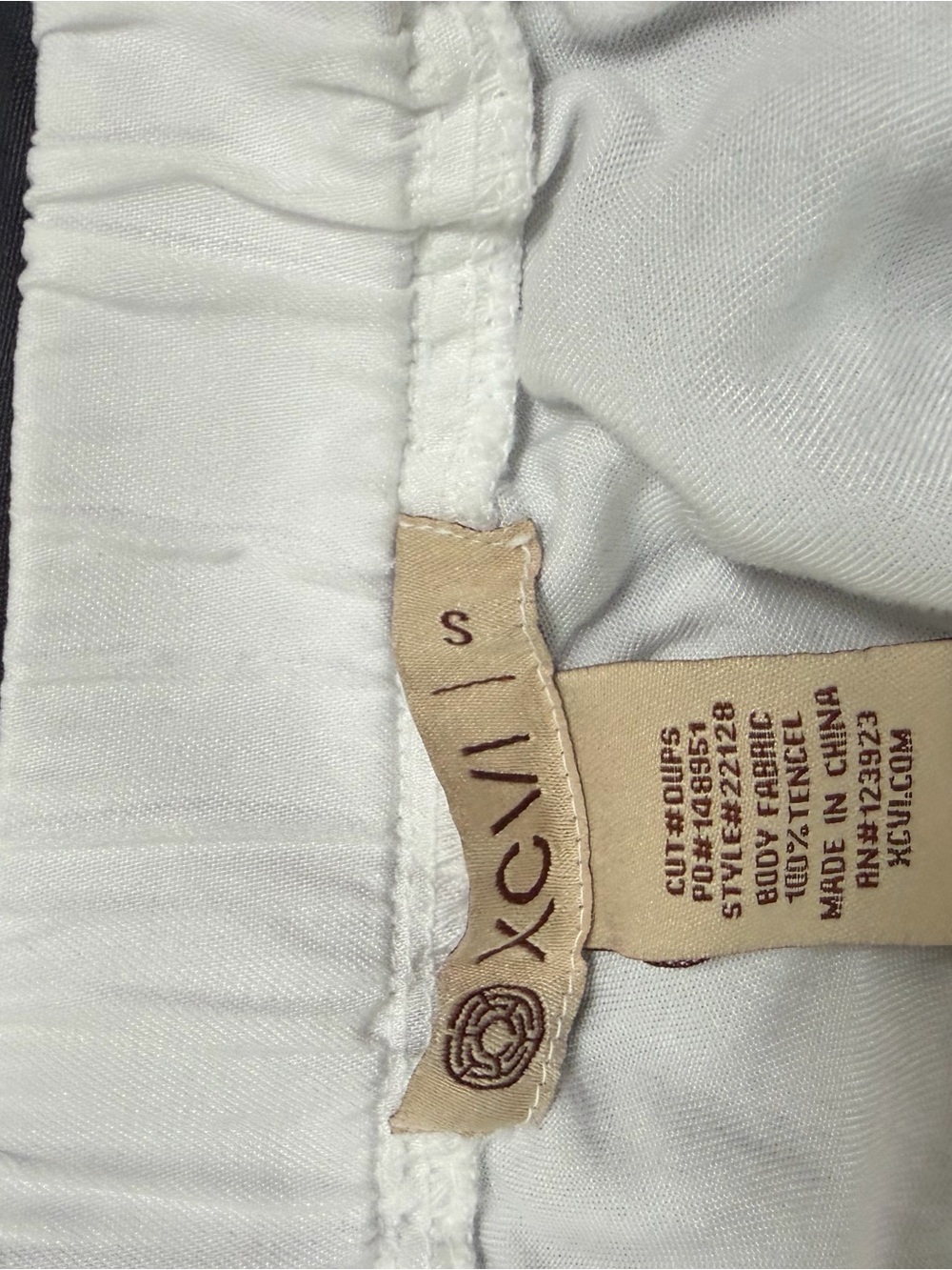 XCVI White Wide-Leg Panel Stitch Pants - Picture 3 of 3